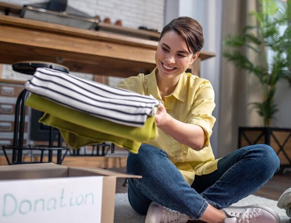 ▷ Donar Pantalones y Chompas: Contribuye a Vestir a Quienes lo Necesitan